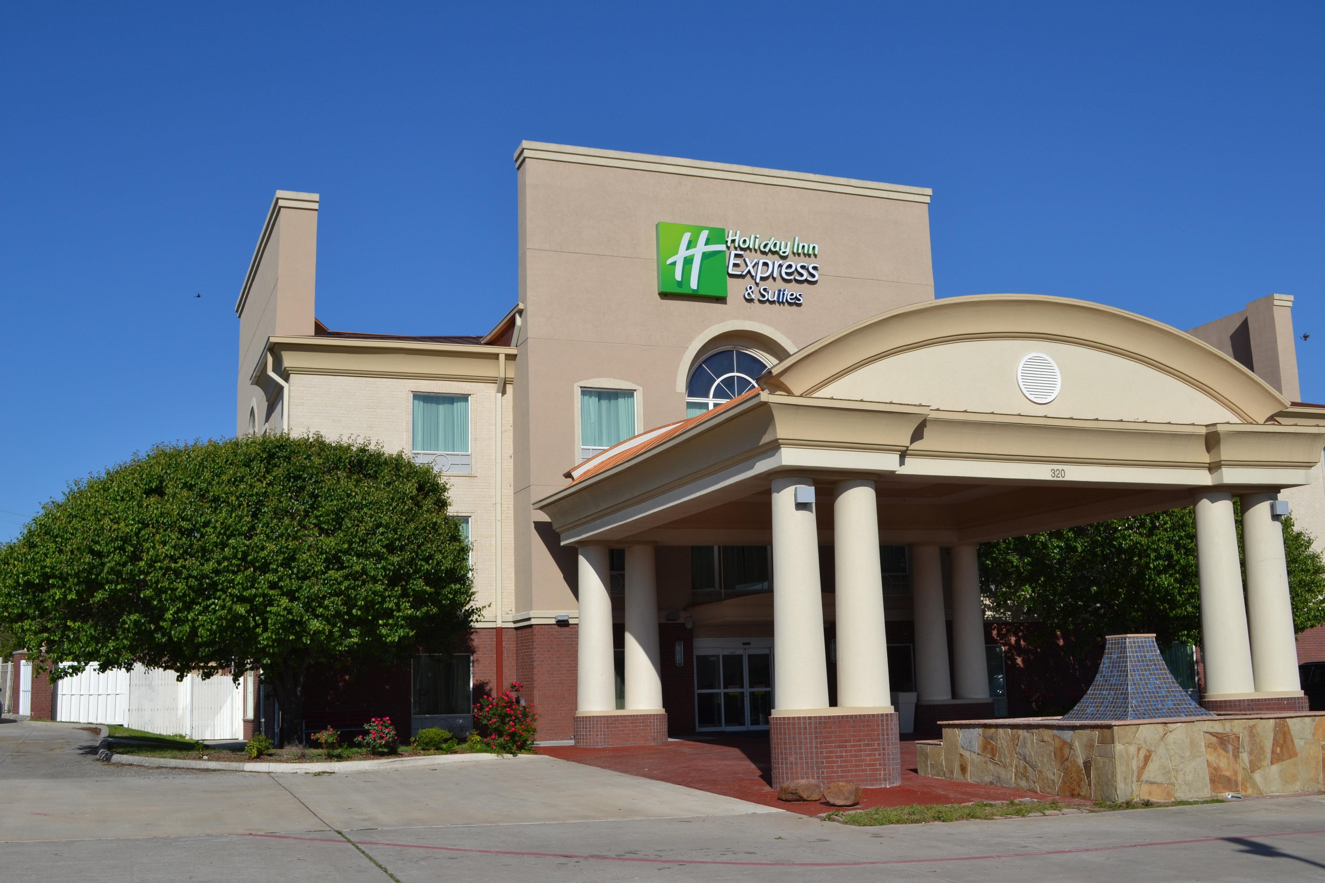 Holiday Inn Express Hotel & Suites Gainesville By Ihg Exterior foto