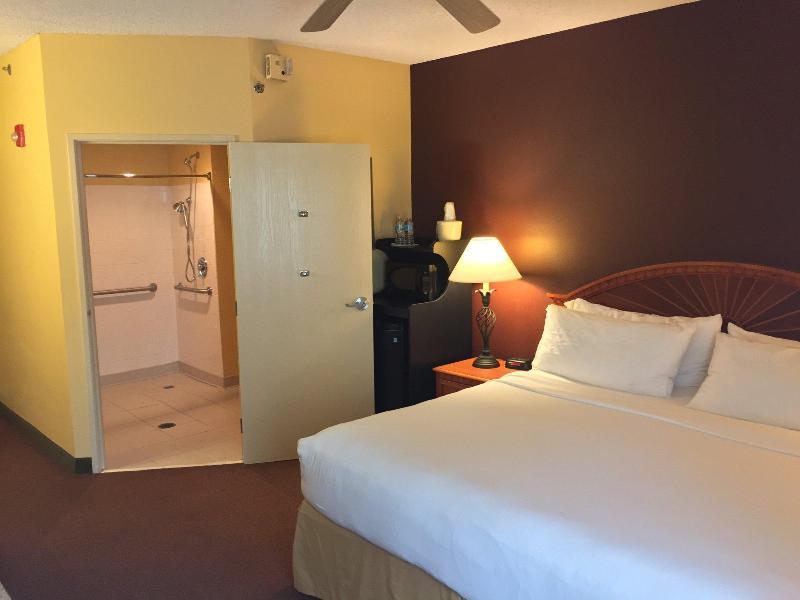 Holiday Inn Express Hotel & Suites Gainesville By Ihg Exterior foto